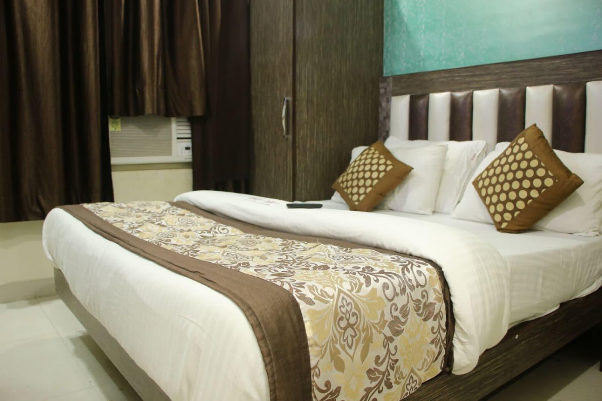 Hotel Stay House Ню Делхи Екстериор снимка
